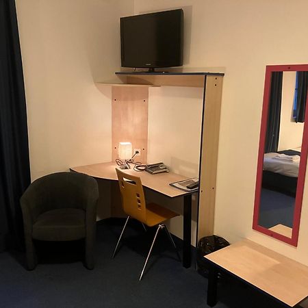 Hotel Cesar Centre-Ville Gare Charleville-Mézières Eksteriør bilde